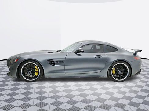 Used 2018 Mercedes-Benz AMG GT R image 3