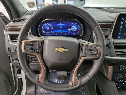 Used 2024 Chevrolet Tahoe High Country w/ Premium Package AWD/4WD image 18