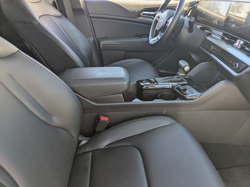 Certified 2025 Kia Sportage EX w/ Premium Package image 9