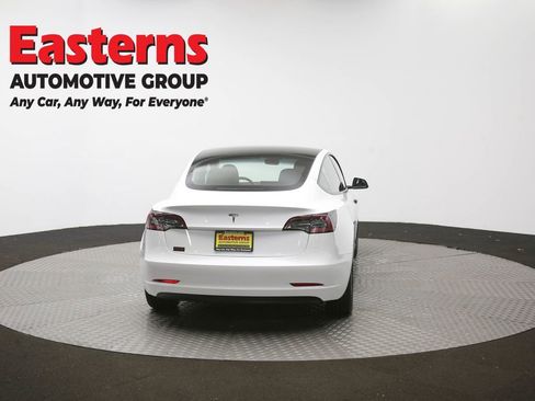 Used 2023 Tesla Model 3 Standard Range image 33