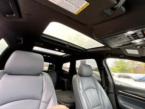 Used 2022 Buick Enclave Essence w/ Experience Buick Package image 22