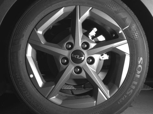 Used 2025 Kia K4 LXS image 14