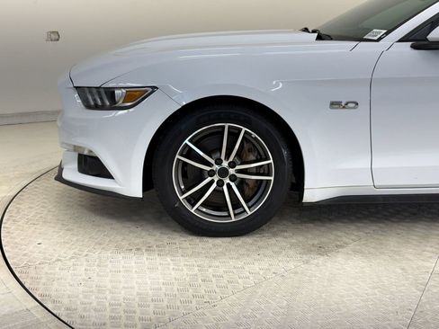 Used 2017 Ford Mustang GT Premium RWD image 24