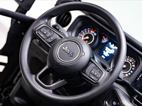 Used 2026 Jeep Wrangler Unlimited Sport AWD/4WD image 21