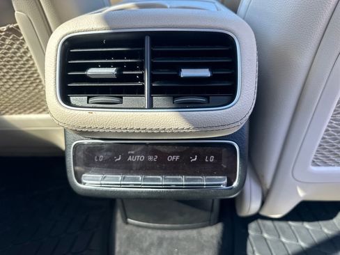 Used 2023 Mercedes-Benz GLS 450 4MATIC image 39