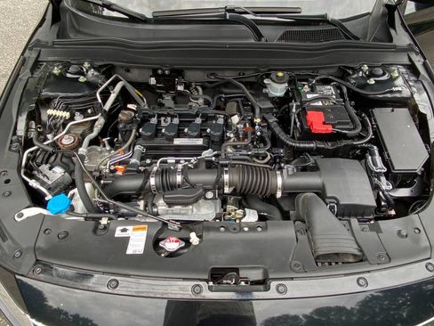 Used 2018 Honda Accord EX image 46