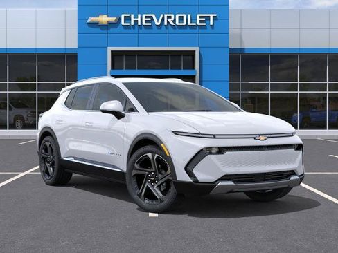 New 2026 Chevrolet Equinox EV LT w/ Convenience Package II AWD/4WD image 7