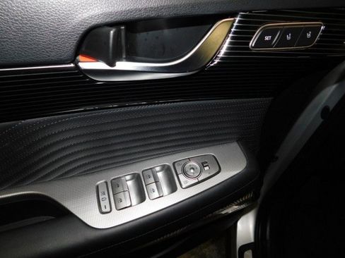 Used 2023 Hyundai Palisade Calligraphy image 13