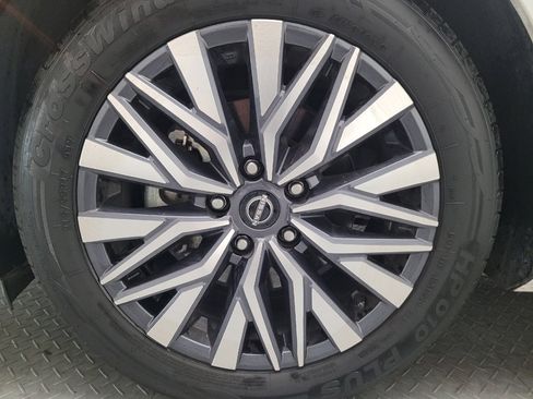 Used 2024 Nissan Altima 2.5 SV FWD image 31