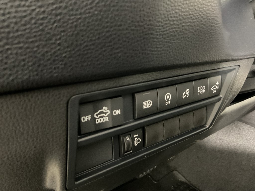 New 2026 Toyota Tundra SR5 w/ SR5 Convenience Package RWD image 16