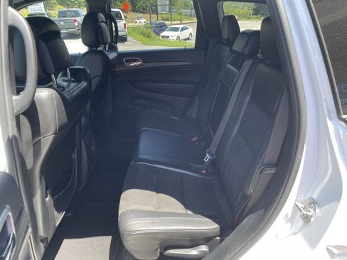 Used 2019 Jeep Grand Cherokee Altitude AWD/4WD image 10