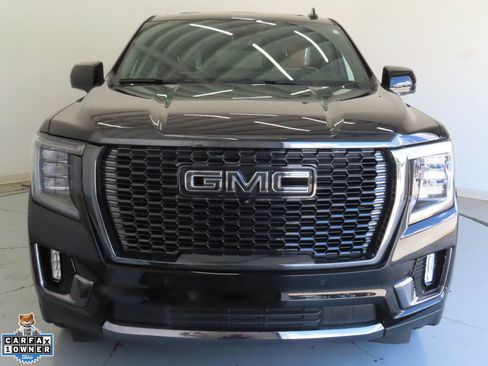 Used 2024 GMC Yukon Denali Ultimate AWD/4WD image 9