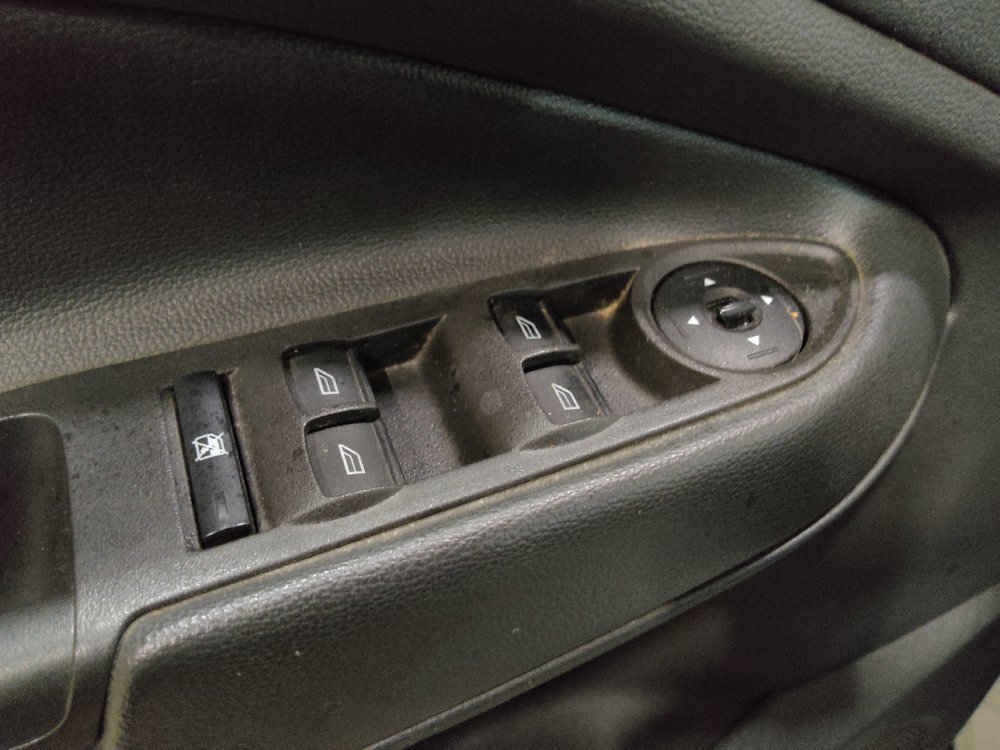 Used 2018 Ford Escape S FWD image 27