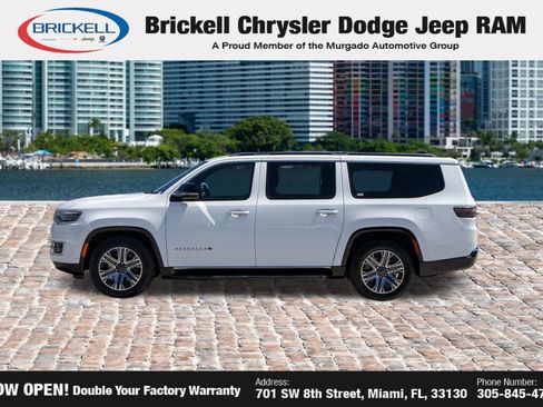 Used 2024 Jeep Wagoneer L Series II w/ Flexible Seating Group AWD/4WD image 8