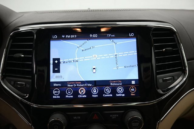 Used 2019 Jeep Grand Cherokee Overland AWD/4WD image 19