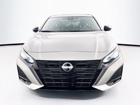 New 2026 Nissan Altima 2.5 SV FWD image 2