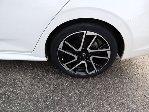 Used 2025 Nissan Sentra SR w/ Lighting Package image 9