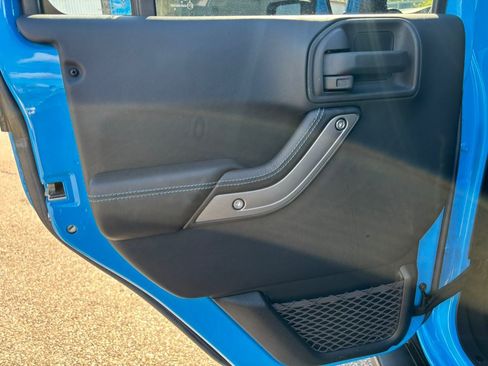 Used 2013 Jeep Wrangler Unlimited Sport AWD/4WD image 19
