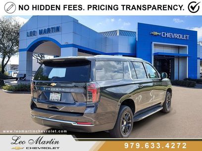 Used 2025 Chevrolet Suburban LT