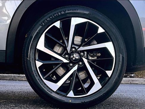 Used 2024 Mitsubishi Outlander SE image 35