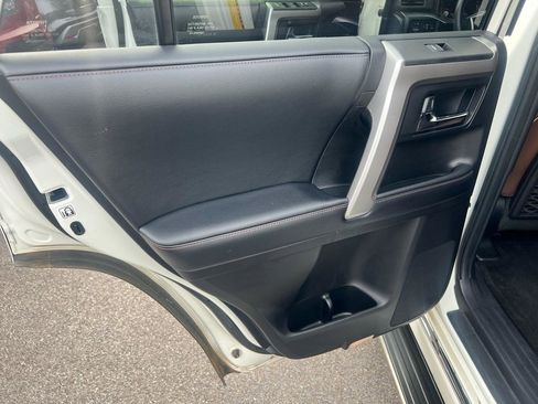 Used 2019 Toyota 4Runner SR5 Sport Utility image 30