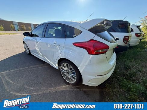 Used 2017 Ford Focus RS AWD/4WD image 5