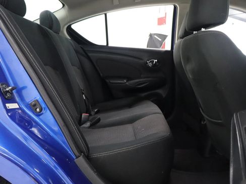 Used 2015 Nissan Versa SV FWD image 19
