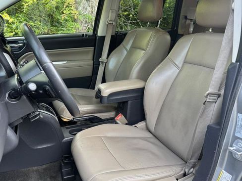 Used 2016 Jeep Compass High Altitude FWD image 10