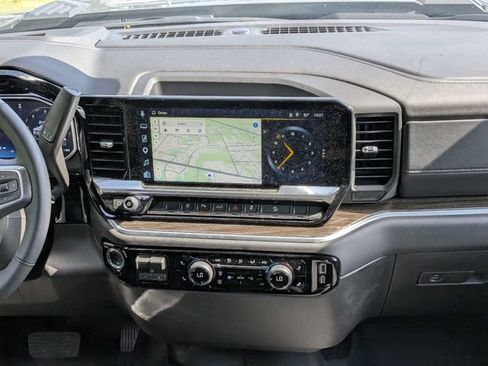 Used 2026 Chevrolet Silverado 2500 LT w/ Safety Package AWD/4WD image 17