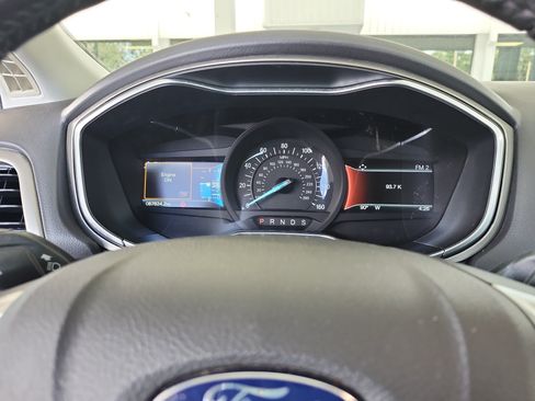 Used 2016 Ford Fusion SE w/ Equipment Group 202A FWD image 11