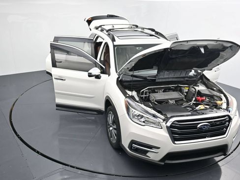 Used 2019 Subaru Ascent Touring AWD/4WD image 48