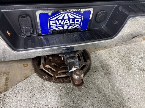 Used 2018 Chevrolet Silverado 1500 LT w/ LT Eassist Package image 28