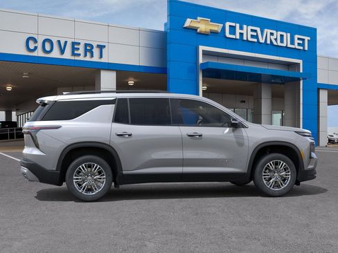 New 2026 Chevrolet Traverse LT w/ Enhanced Driving Package image 29