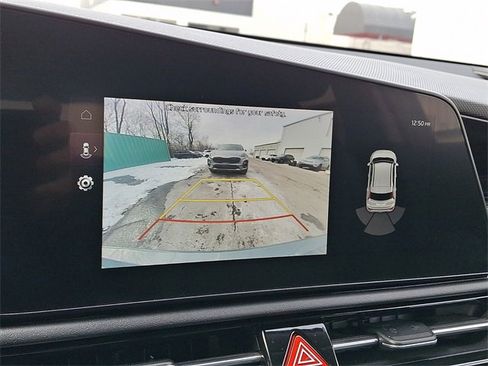 Certified 2023 Kia Niro EX image 17