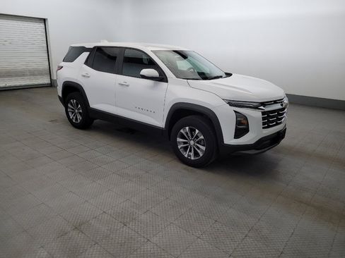 Used 2025 Chevrolet Equinox LT FWD image 11