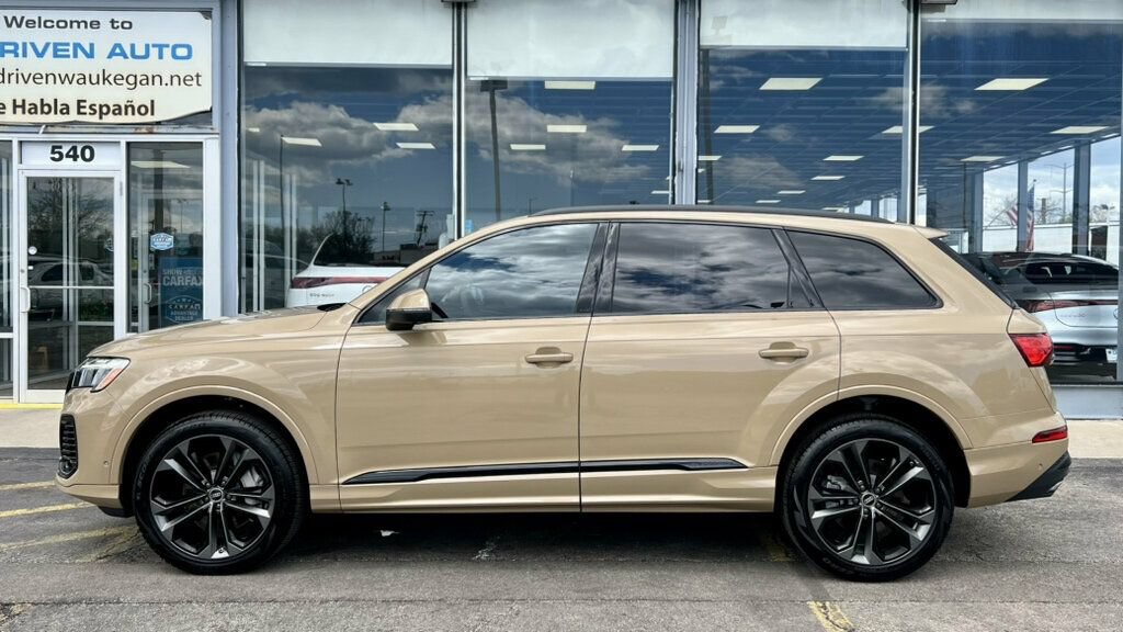 Used 2025 Audi Q7 3.0T Premium Plus w/ Premium Plus Package AWD/4WD image 2