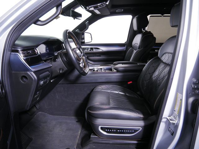 Certified 2023 Jeep Grand Wagoneer Series III w/ HD Trailer Tow Package AWD/4WD image 21