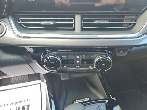 New 2026 Chevrolet Trax ACTIV w/ Sunroof Package image 38