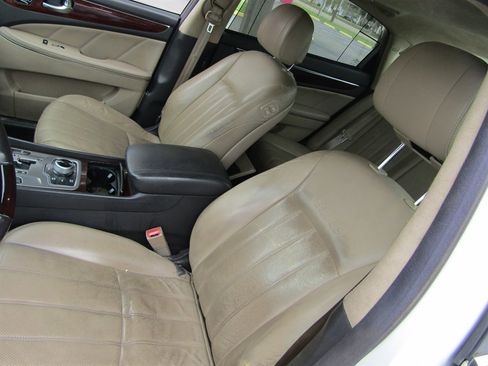 Used 2011 Hyundai Equus Signature image 9