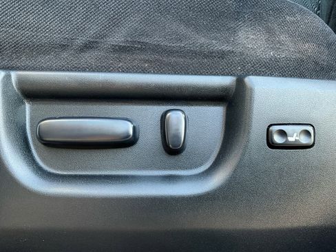 Used 2010 Toyota Tundra 4x4 Double Cab image 21