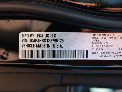 New 2025 Jeep Grand Cherokee Limited image 34