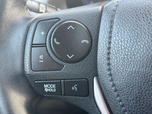 Used 2017 Toyota RAV4 XLE image 17