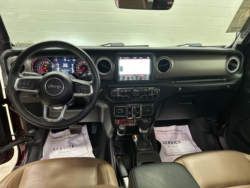 Used 2021 Jeep Wrangler Unlimited Rubicon AWD/4WD image 29
