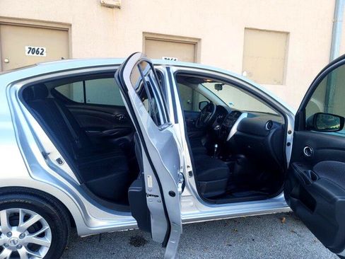 Used 2018 Nissan Versa SV w/ SV Special Edition Package image 25