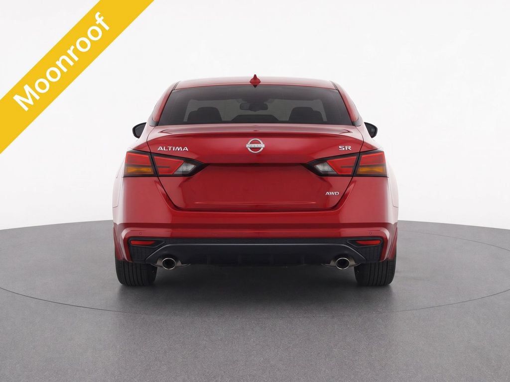 Used 2024 Nissan Altima 2.5 SR w/ SR Premium Package AWD/4WD image 6