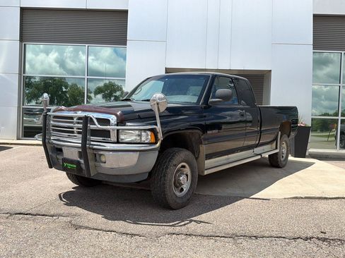 Used 1999 Dodge Ram 2500 Truck 4x4 Quad Cab image 1