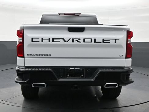 Used 2025 Chevrolet Silverado 1500 LT Trail Boss AWD/4WD image 4