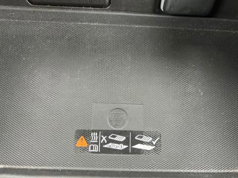 Certified 2023 Chevrolet Suburban Premier image 30