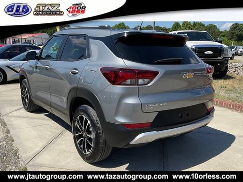 Used 2025 Chevrolet TrailBlazer LT AWD/4WD image 5
