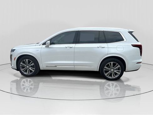 Used 2022 Cadillac XT6 Premium Luxury FWD image 4